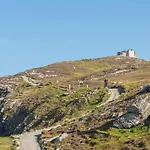 Joyce's Inishowen 3* Carndonagh