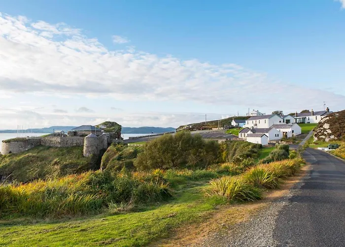 Joyce's Inishowen 3*